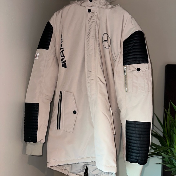 BVRT 1F Super XXXl Tan winter coat F1 AMG fits like an XL-XXL - Picture 4 of 15